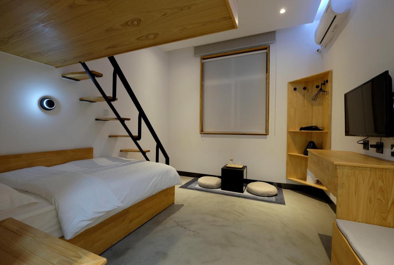 Dali Loft Travelling With Hostel Bagian luar foto