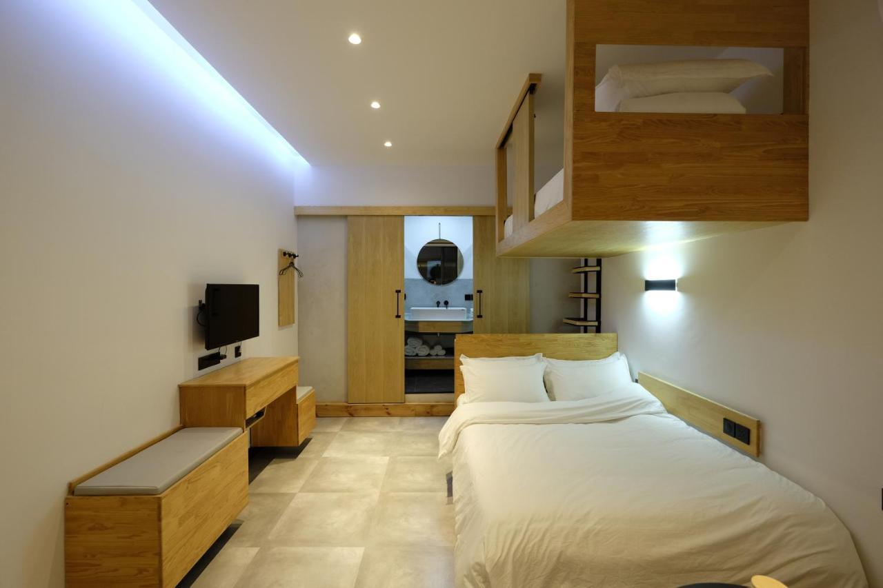 Dali Loft Travelling With Hostel Bagian luar foto